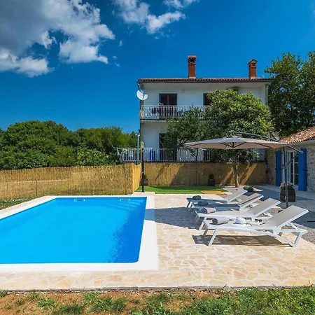 Laura Ripenda Holiday home *
