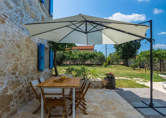 Laura Ripenda Vikendica Ripenda Kras